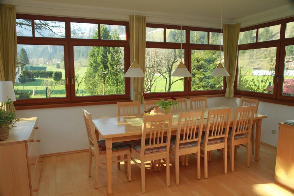 Villa Schnuck - Das Rote Ferienhaus Bad Gastein Extérieur photo