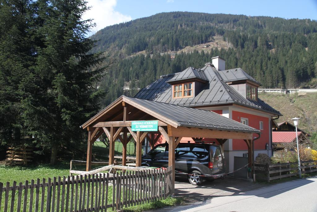 Villa Schnuck - Das Rote Ferienhaus Bad Gastein Extérieur photo