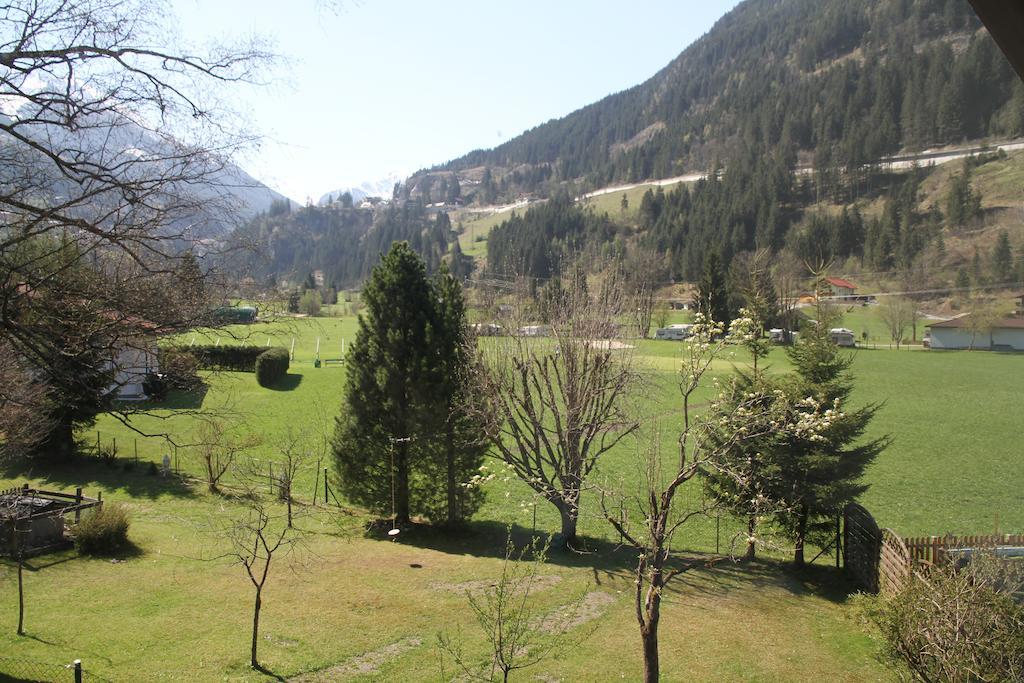 Villa Schnuck - Das Rote Ferienhaus Bad Gastein Extérieur photo
